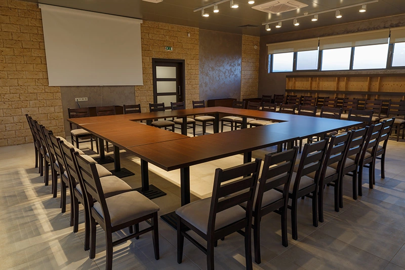 Провеждане на конференции и корпоративни събития