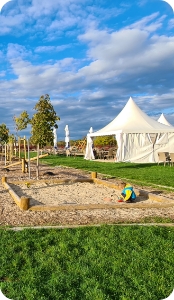 Голяма открита градина във Фригопан